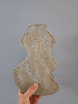 Vase 2